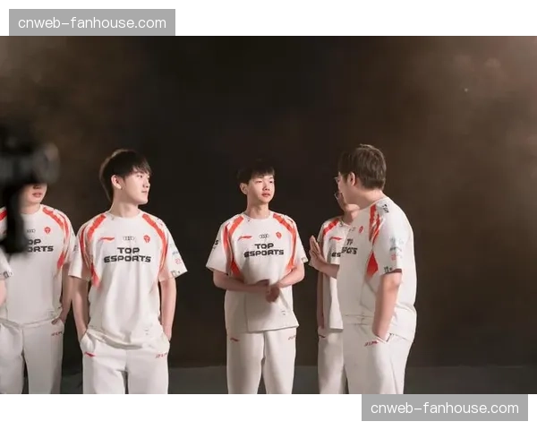 电竞英雄联盟全球总决赛:LPL赛区战队3-1击败LCK赛区夺冠