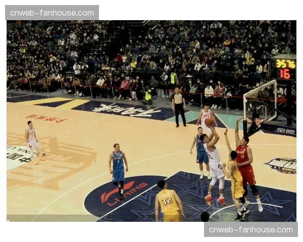 【2026年4月CBA联赛防守拦截与压迫数据趋势·赛中·聚焦特写瞬间:郭艾伦倒地拼抢造成争球,膝盖擦伤后简单处理再度上场 【2026年4月CBA联赛防守拦截与压迫数据趋势·赛中·聚焦特写瞬间:郭艾伦倒地拼抢造成争球,膝盖擦伤后简单处理再度上场